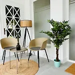 Luxusapartment Im Dichterviertel *garten*parkplatz*wifi*